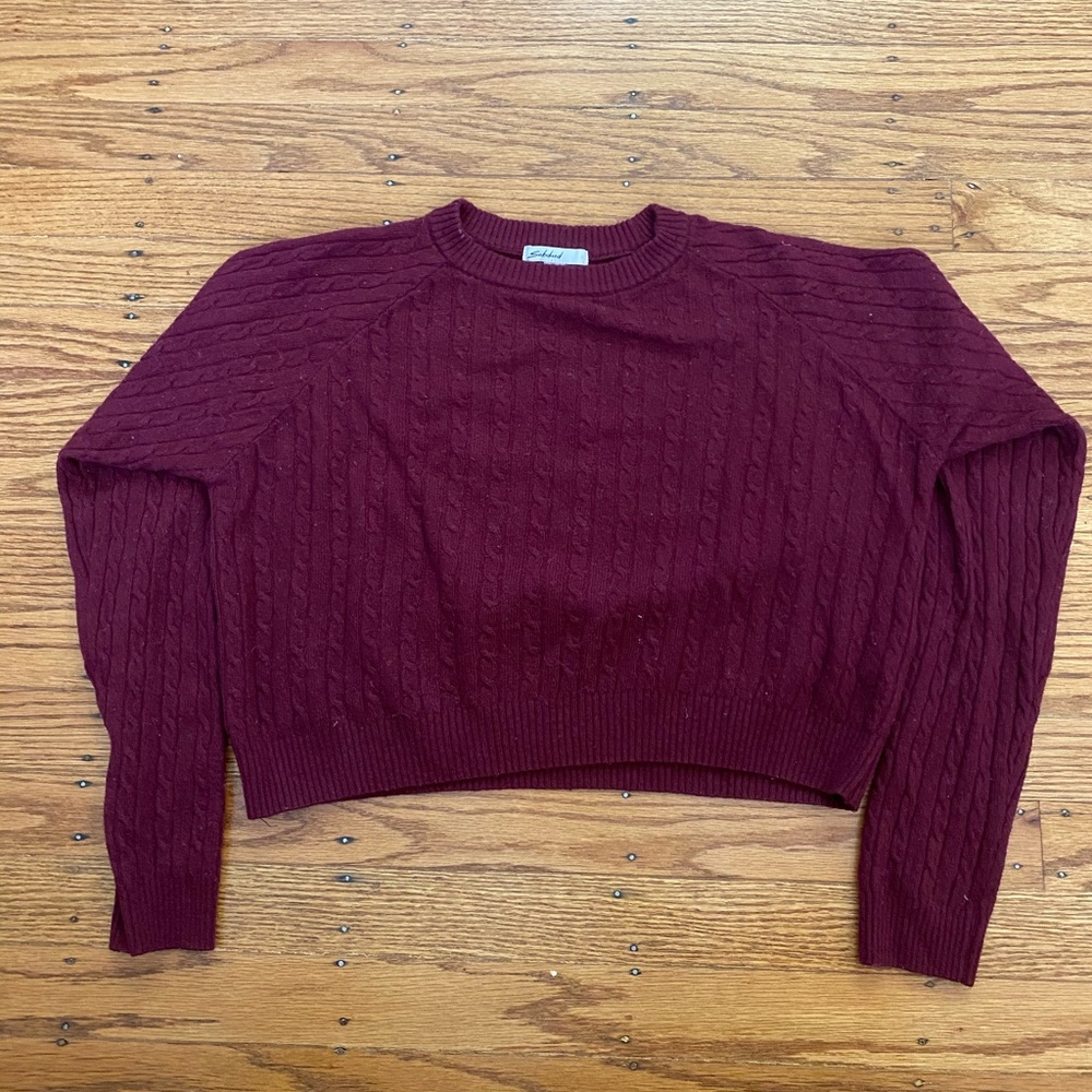 💥2/$10 Urban Outfitters Sweater